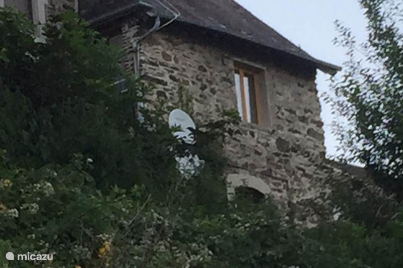 Vakantiehuis Frankrijk, Franse Ardennen, Charleville-Mézières Gîte / Cottage 17e eeuws pandje aan de Maas