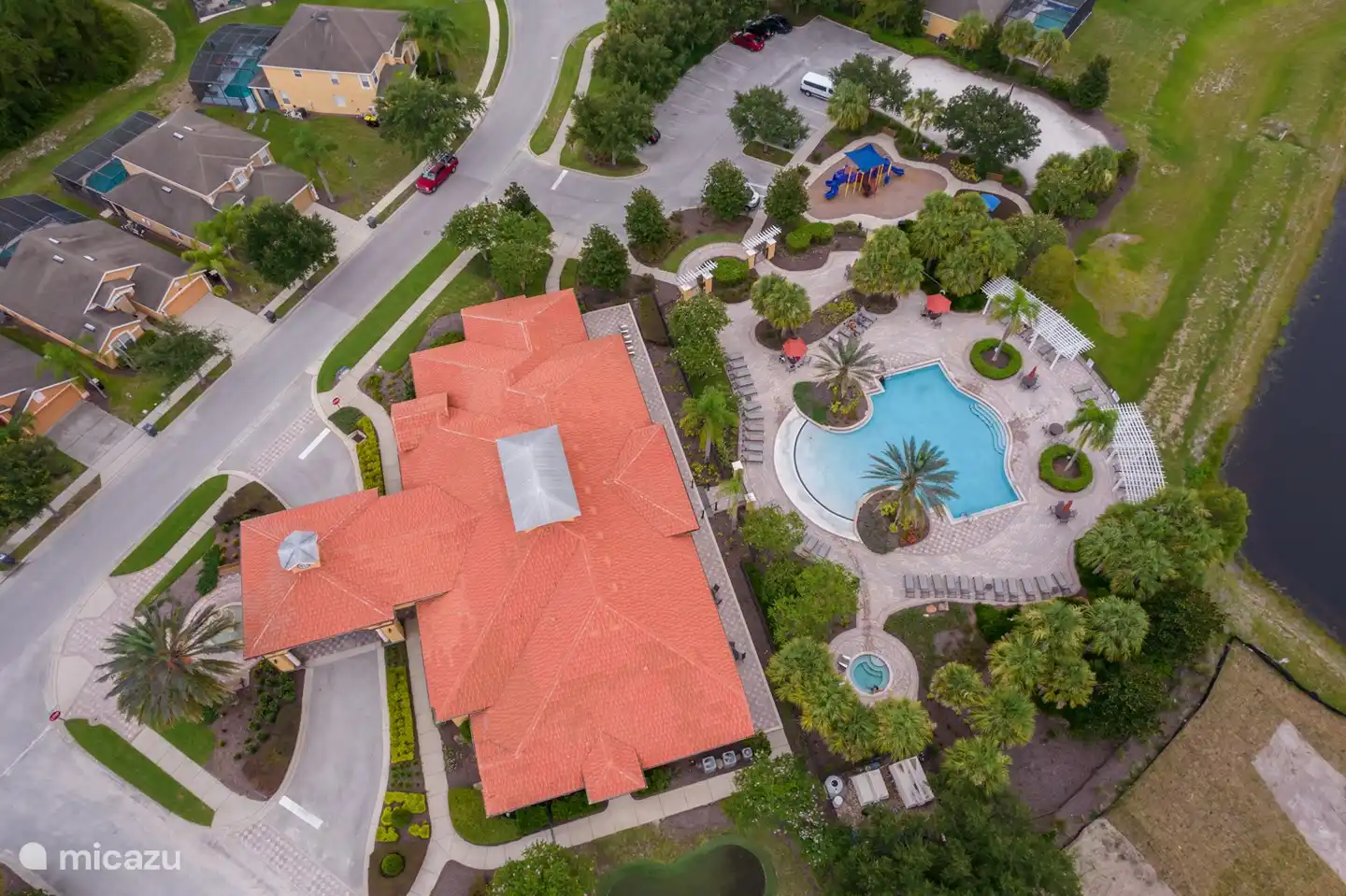 le club house avec commodités