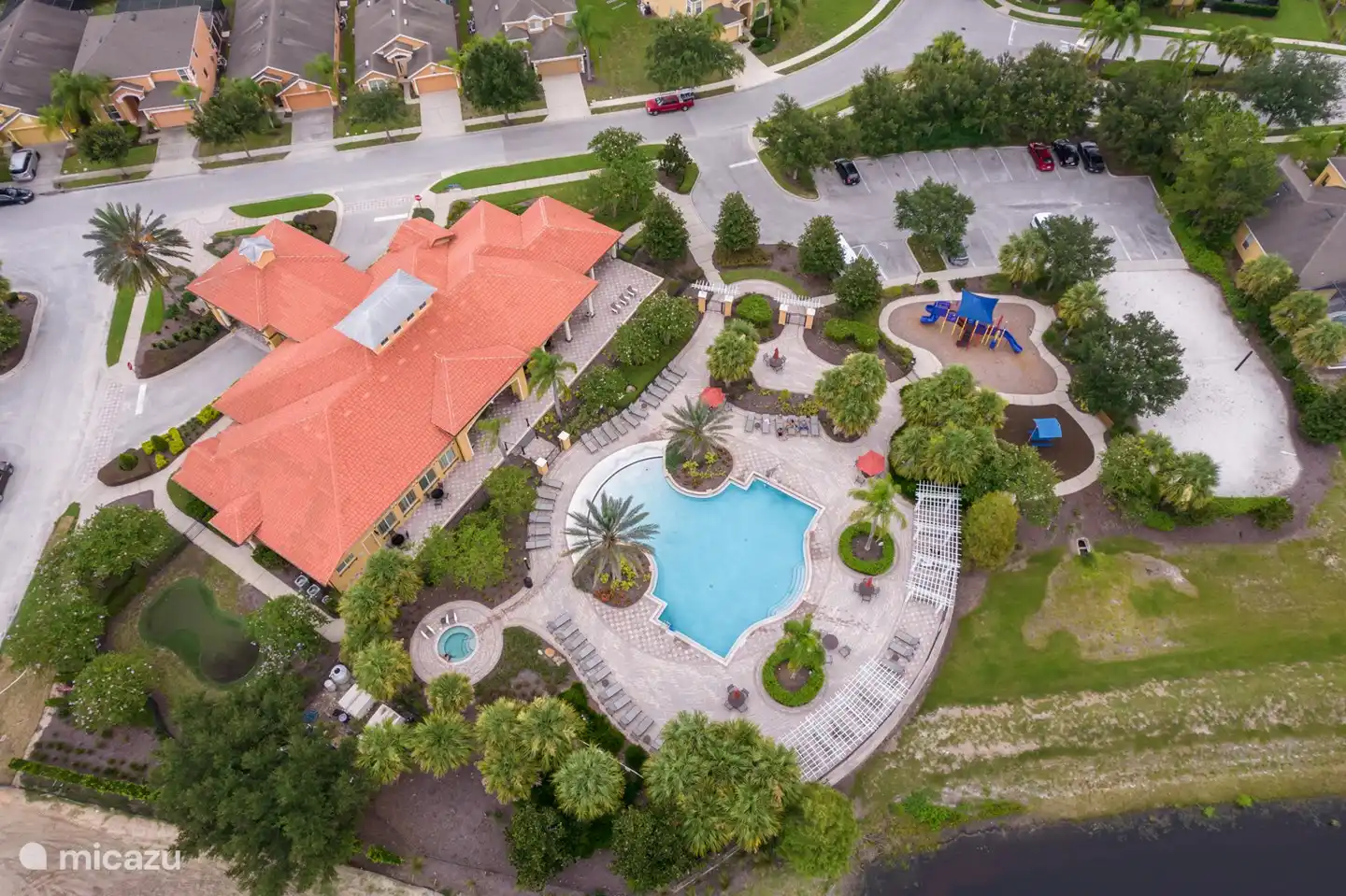 le club house avec commodités