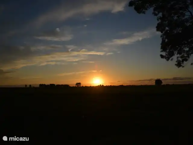 Vue dégagée | Pays-Bas, Frise, Warten - maison de vacances Coucher de soleil sur les prés