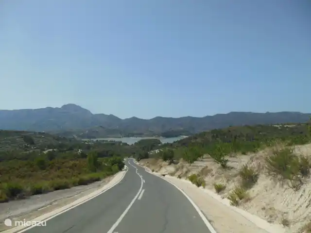 Casa 68 Montanas y el mar | Espagne, Costa Blanca, Adsubia - villa Le réservoir Embassament de Beniarrés dans la zone de montagne.