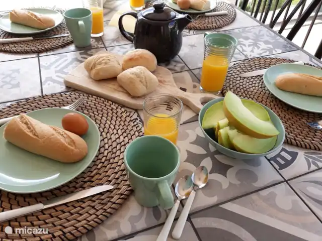 Casa 68 Montanas y el mar | Espagne, Costa Blanca, Adsubia - villa La naja couverte. Prenez le petit déjeuner à l'ombre le matin ou profitez du soleil du soir et de la belle vue le soir.