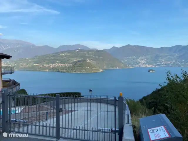 Casa Moia : Luxe, Piscine, Tranquillité ★★★★★ | Italie, Lacs italiens , Tavernola Bergamasca - maison de vacances Porte électrique des garages privés