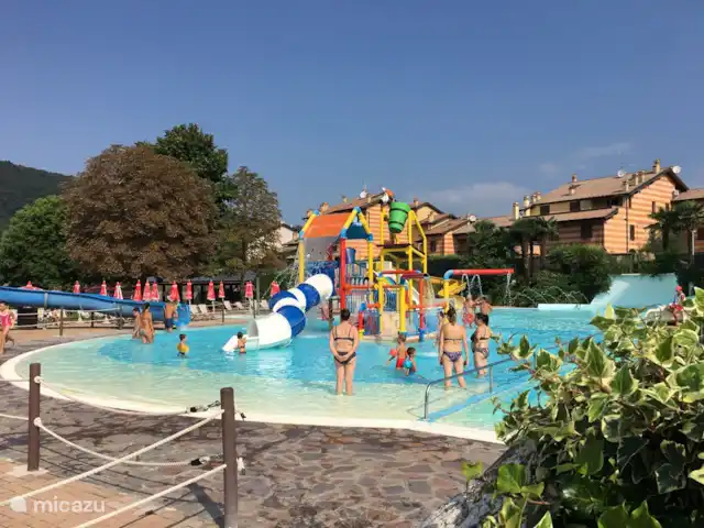 Casa Moia : Luxe, Piscine, Tranquillité ★★★★★ | Italie, Lacs italiens , Tavernola Bergamasca - maison de vacances Aqua Splash Franciacorta, à 20 km de Casa Moia. Un paradis pour les plus petits aussi !