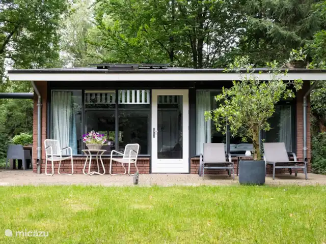 Scholekster huren in Nederland, Overijssel, Ommen - vakantiehuis Achterzijde bungalow De Scholekster