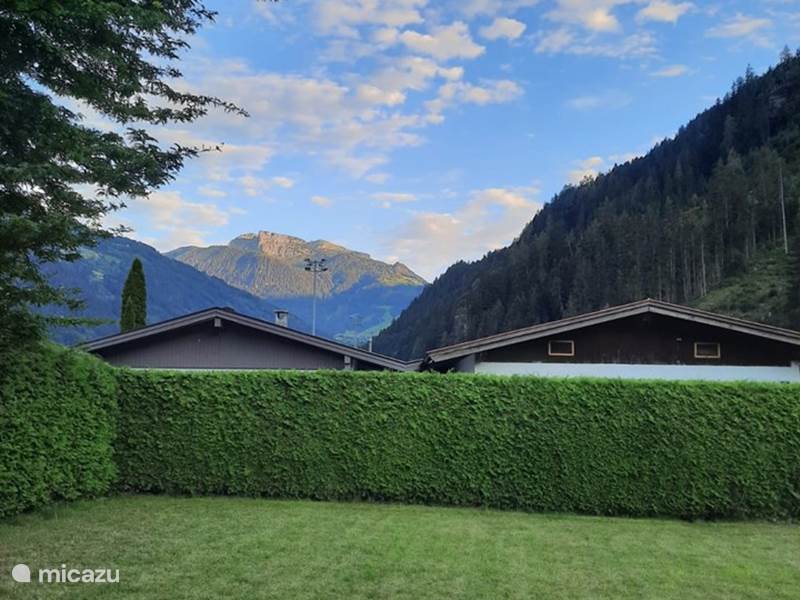 Vakantiehuis Oostenrijk, Tirol, Aschau im Zillertal Bungalow Gezellige vakantiewoning in Aschau