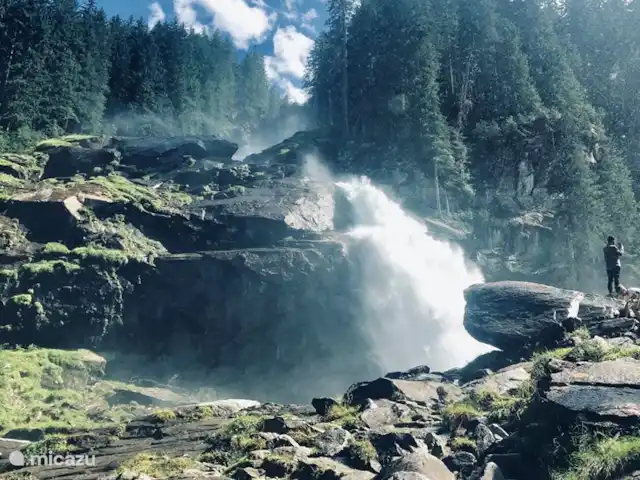Location de Vacances Autriche, Salzburgerland, Krimml, cabane en bois / lodge - Wasserfall Lodge / Style alpin La cascade est littéralement juste au coin de la rue. Vous pouvez marcher jusqu'à la cascade en 10 minutes environ par un fantastique sentier pédestre. Vous devez avoir vu ça. Quelle merveille naturelle