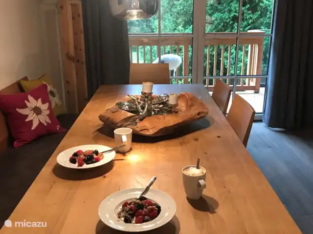 Location de Vacances Autriche, Salzburgerland, Krimml, cabane en bois / lodge - Wasserfall Lodge / Style alpin Un nouveau départ pour la journée avec un délicieux petit déjeuner