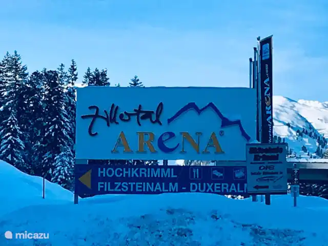 Location de Vacances Autriche, Salzburgerland, Krimml, cabane en bois / lodge - Wasserfall Lodge / Style alpin Skier au coin de la rue