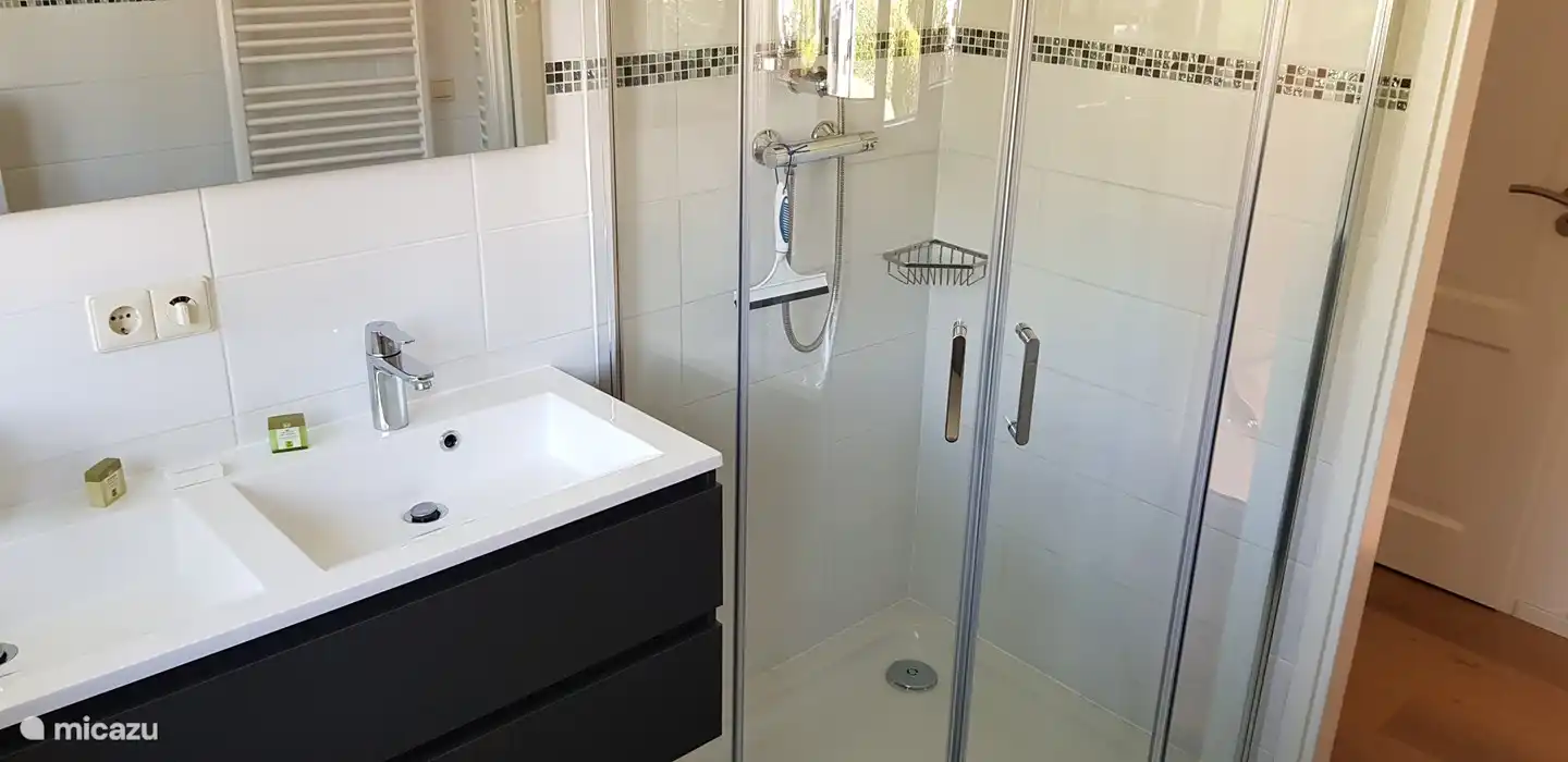 Fijne douche met lage instap.