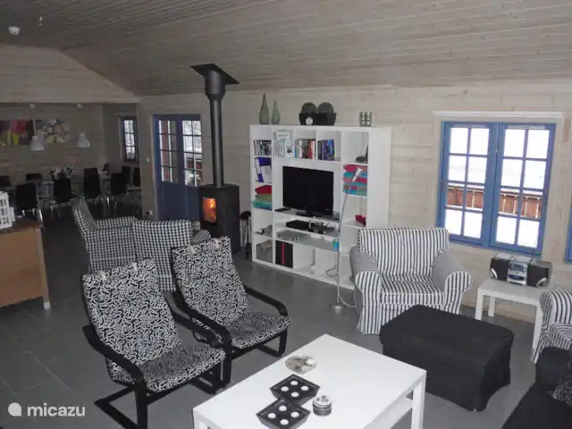 Location de Vacances Norvège, Telemark, Treungen, cabane en bois / lodge - Nisserzicht Coin salon avec coin télé en arrière-plan