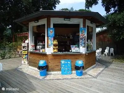kiosk swimming pool