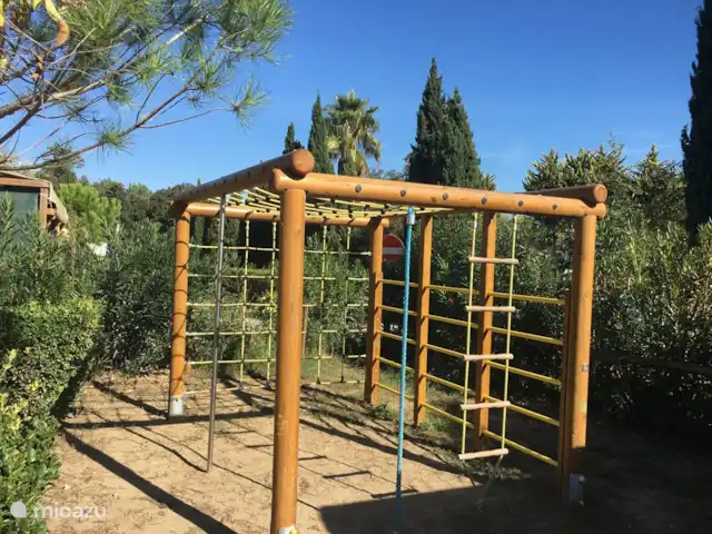 Italie, Proche Mer, Pise et Lucques | Italie, Toscane, Viareggio - cabane en bois / lodge mur d'escalade