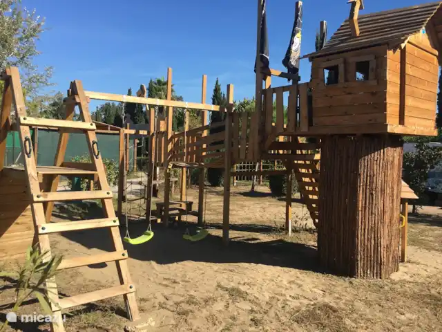 Italie, Proche Mer, Pise et Lucques | Italie, Toscane, Viareggio - cabane en bois / lodge Équipement de terrain de jeux