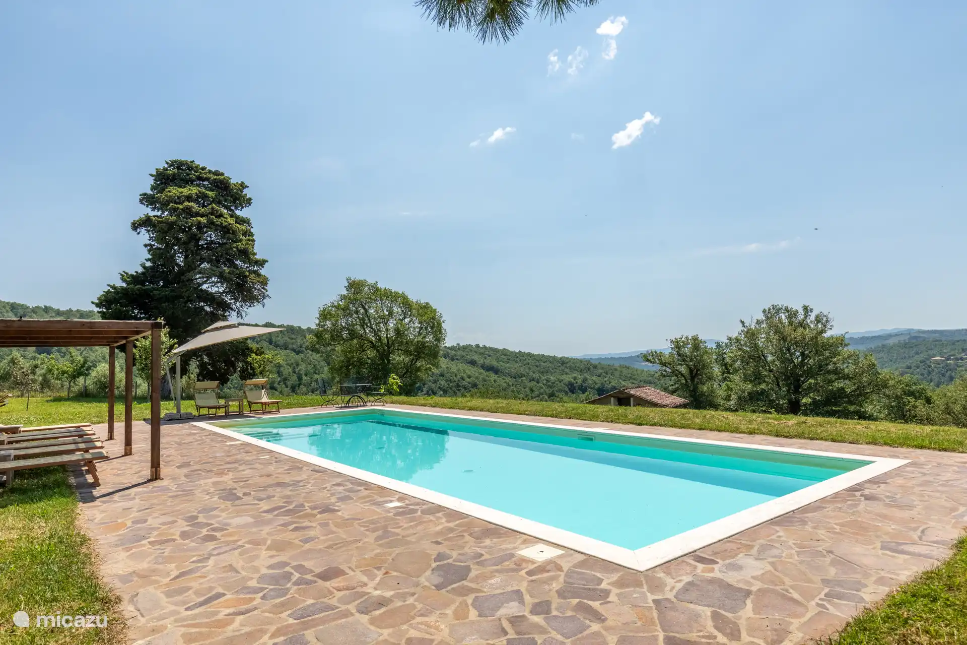 Piscina con vistas al sur/e