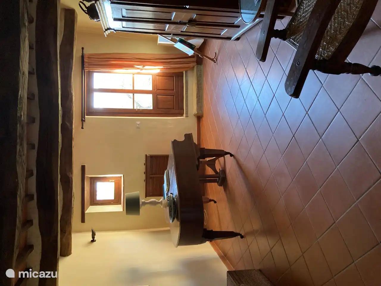 Chill room with grand piano