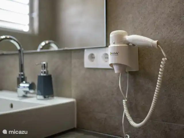 Résidence SeLaVi Curaçao | Curaçao, Banda Ariba (est), Vista Royal - villa Salle de bain avec sèche-cheveux