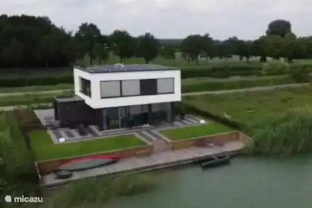 Vakantiehuis Nederland, Drenthe, Hoogeveen villa White Swan