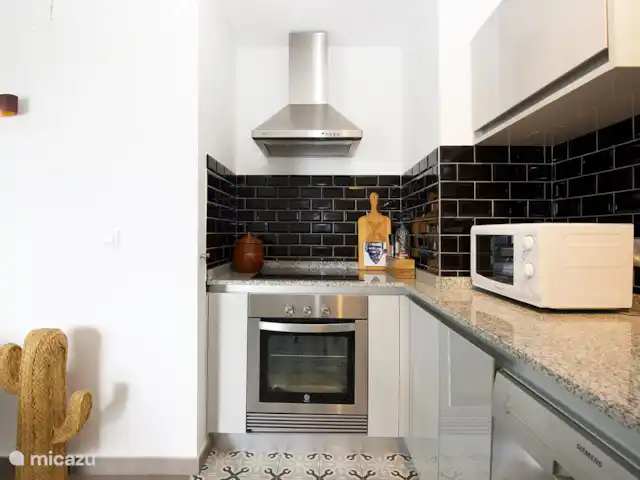 Casa Ocho Benissa Costa / Moraira en España, Costa Blanca, Benissa - villa Cocina completa con horno y microondas.