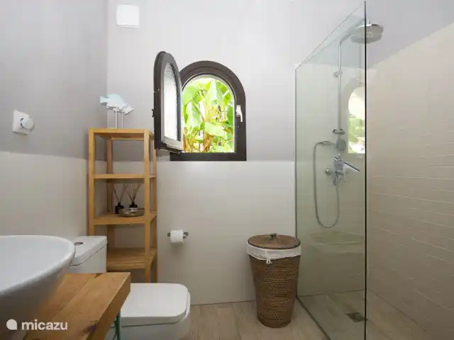 Casa Ocho Benissa Costa / Moraira en España, Costa Blanca, Benissa - villa Bonito 2º baño para los 2 dormitorios dobles
