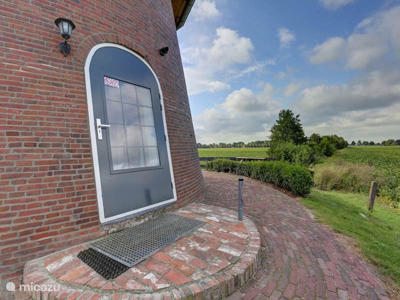 Vakantiehuis Nederland, Groningen, Tripscompagnie Molen Torentje van Trips (de watertoren)