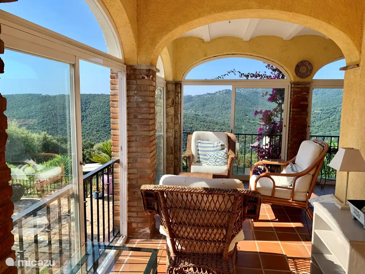 Conservatory at bedroom1 (2)