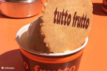 Eating ice cream at Tutto Frutto