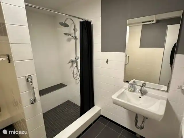 Villa Im Bongert Parque Nacional de Eifel en Alemania, Eifel, Hellenthal - casa vacacional Posibilidad de reservar un baño adicional con aseo + amplio dormitorio (4) en la planta baja.