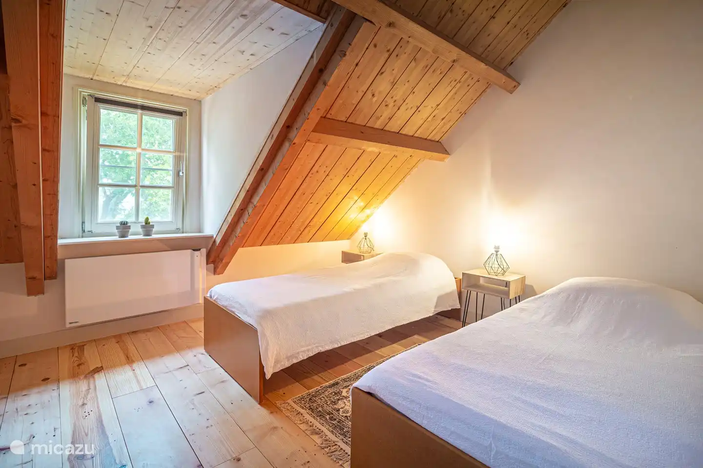 Schlafzimmer im ersten Stock