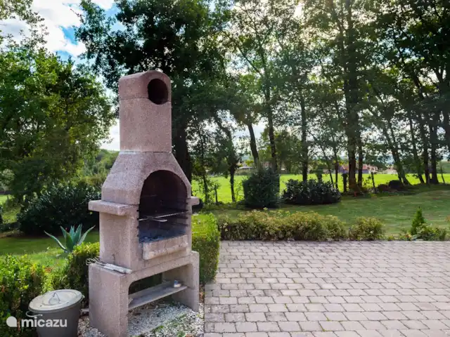 La Grande Maison | France, Dordogne, Clermont-de-Beauregard - maison de vacances Barbecue