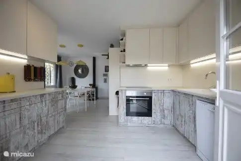 Offene Küche (Foto 1/3)