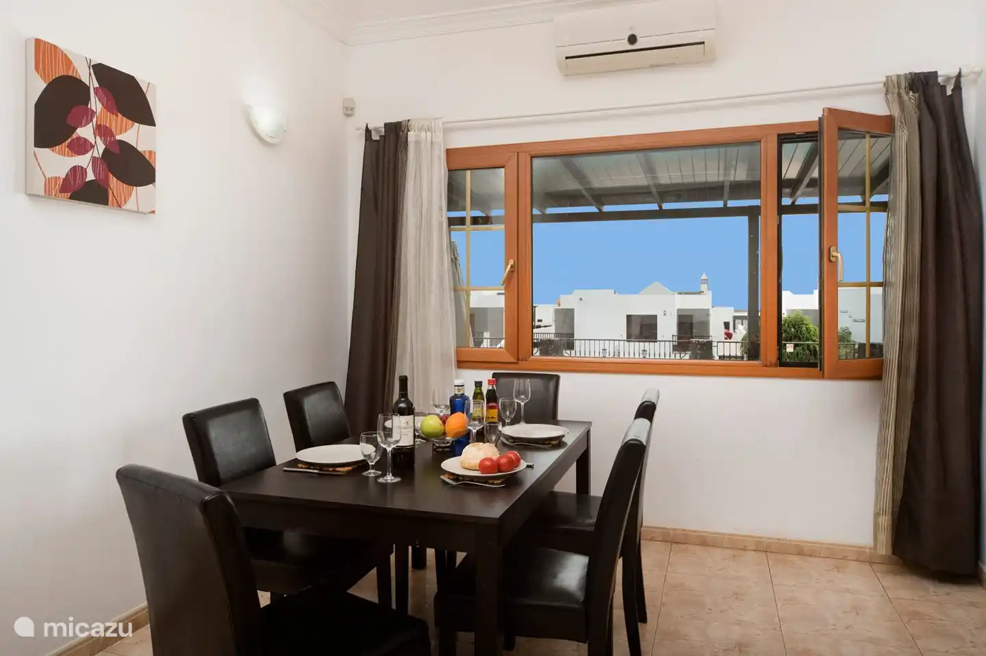 Eat table in living room