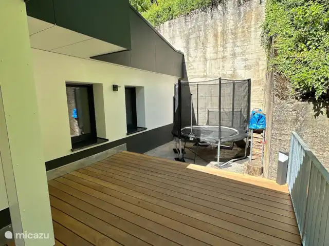 Ático Holgenbach Nat. Parque Eifel en Alemania, Eifel, Schleiden - apartamento Terraza y cama elástica