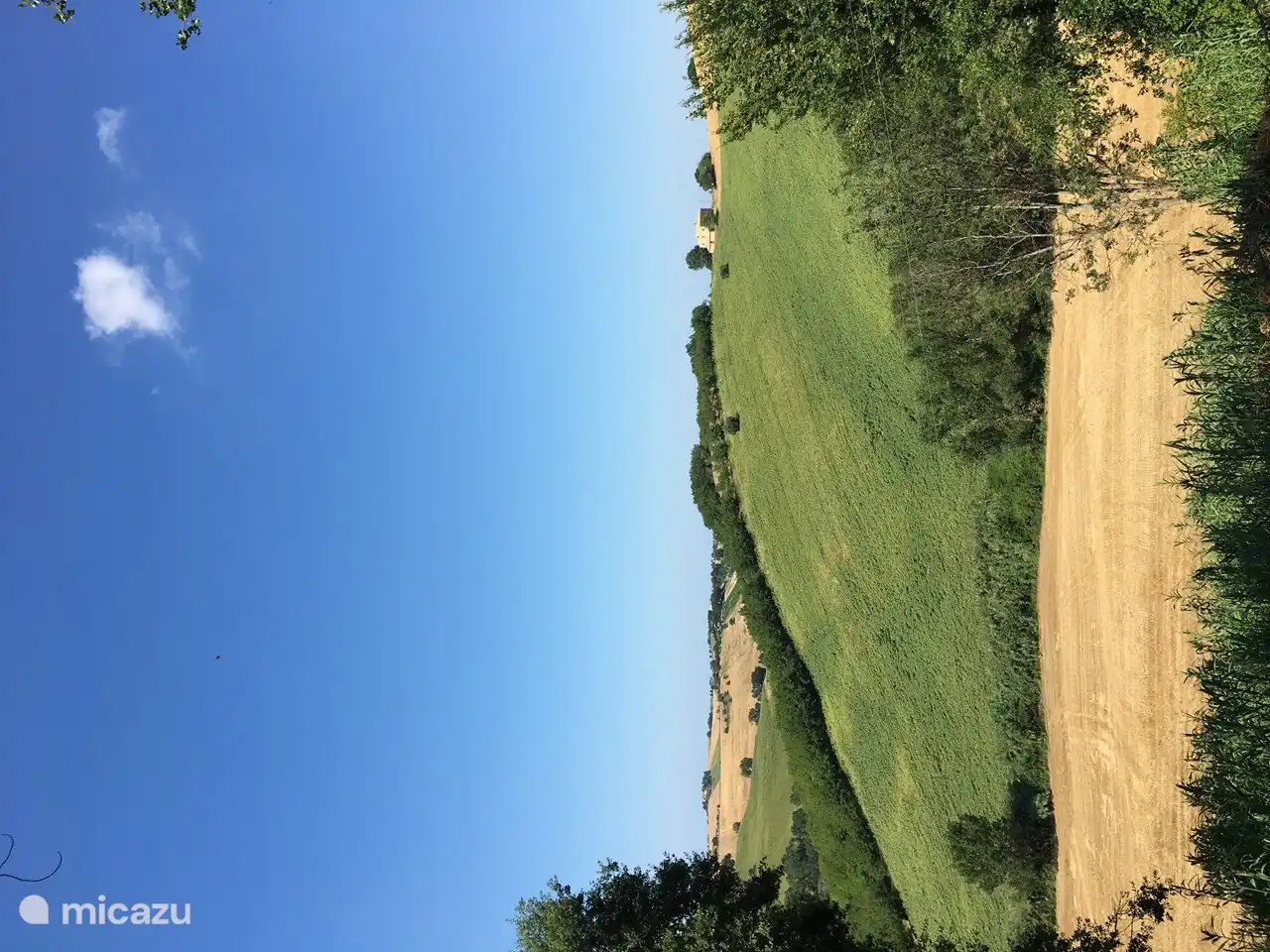 vue sur les collines depuis votre terrasse privée