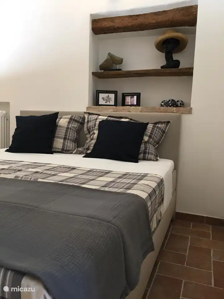 Chambre pour 2 personnes avec lit king size dans l'appartement Collina