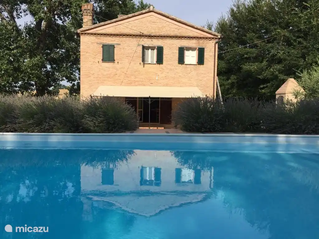 ... Il Posto Perfetto en miroir