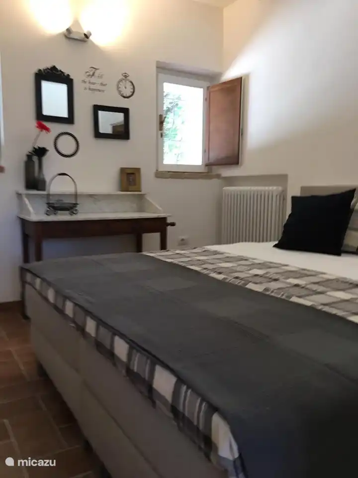 il est bon de rester dans la chambre pour 2 personnes de l'appartement Collina