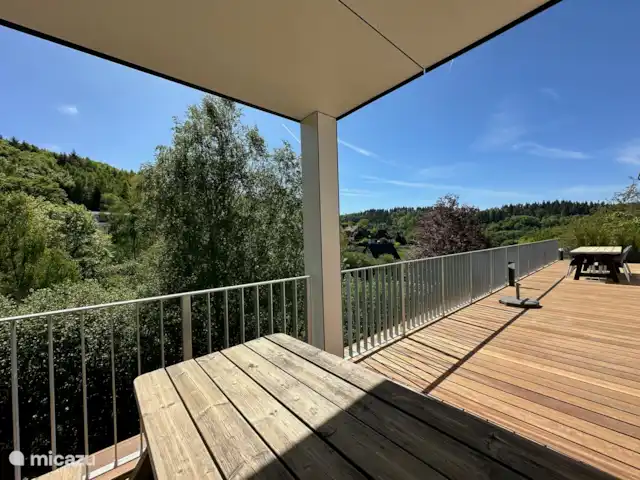 Villa Holgenbach Parc national de l'Eifel | Allemagne, Eifel, Schleiden - maison de vacances Terrasse et toit de patio Penthouse Holgenbach