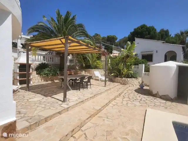 Villa del Sol huren in Spanje, Costa Blanca, Benissa - villa De eetplaats beneden aan het zwembad