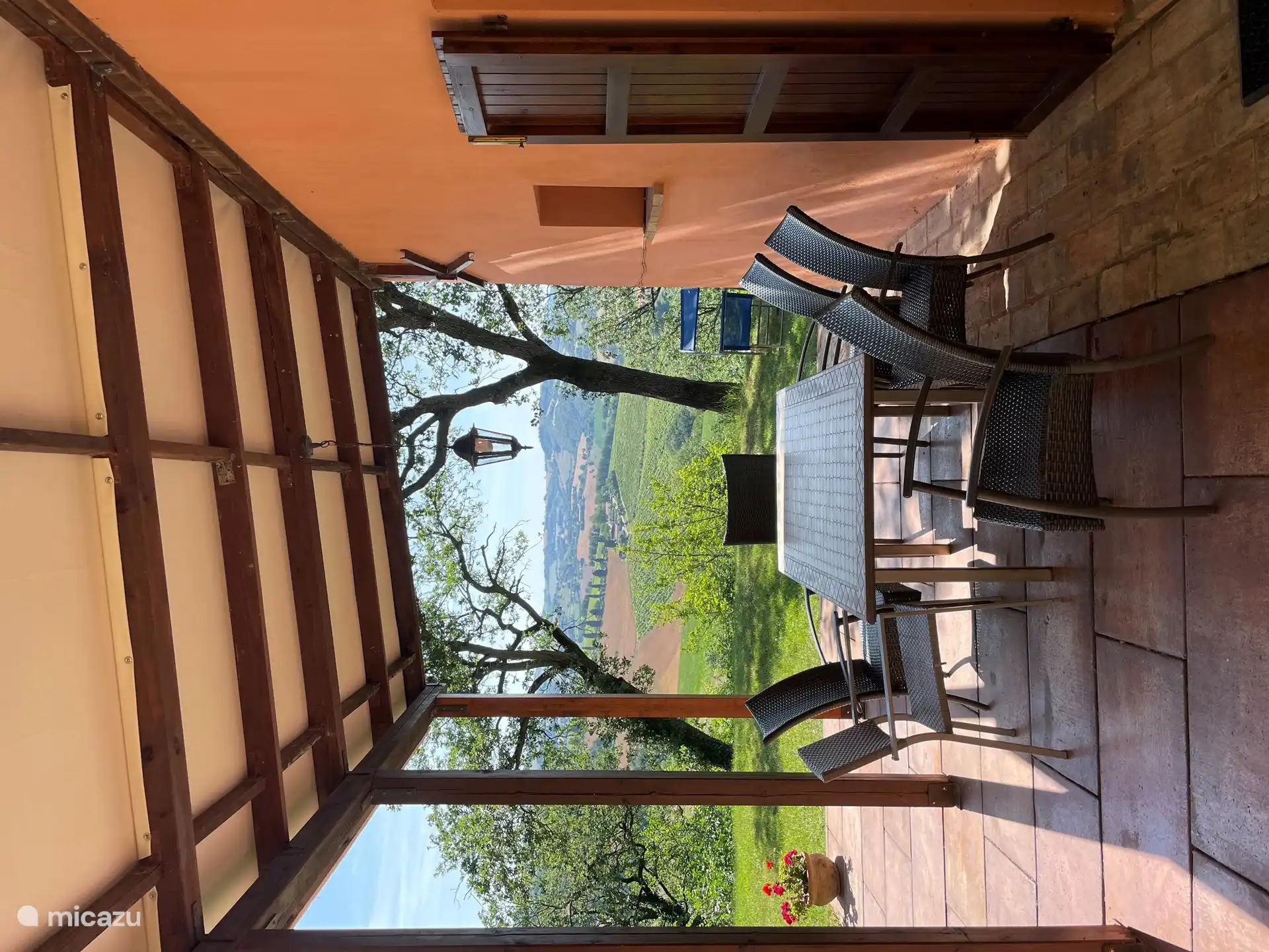 Het prachtige uitzicht vanaf het terras