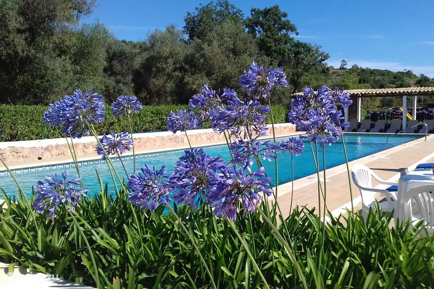 Piscine dans la vallée