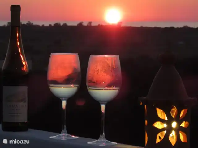 Casa Pura Vida, vue fantastique sur la mer | Portugal, Algarve, Guia - maison de vacances Coucher de soleil depuis la terrasse sur le toit, le salon ou le balcon