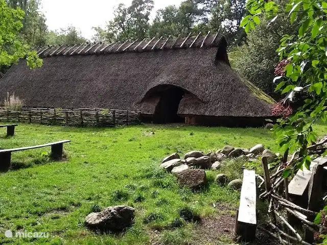 De Marke en Alemania, Baja Sajonia, Uelsen - cabaña de madera Broncezeithof