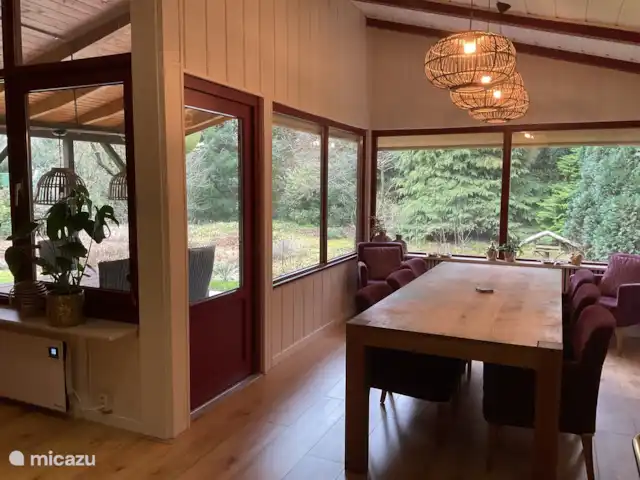 De Marke en Alemania, Baja Sajonia, Uelsen - cabaña de madera