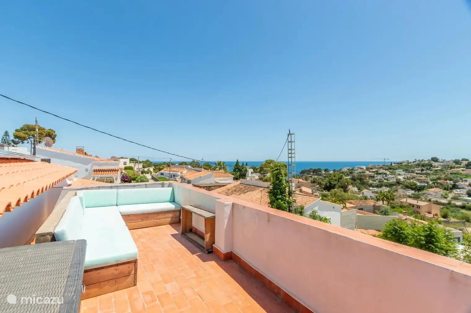 Terraza en la azotea con vistas panorámicas