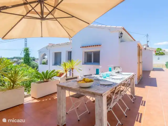 Villa Carolima | Espagne, Costa Blanca, Benissa - villa Coin repas ouvrant sur la cuisine + BBQ et parasol