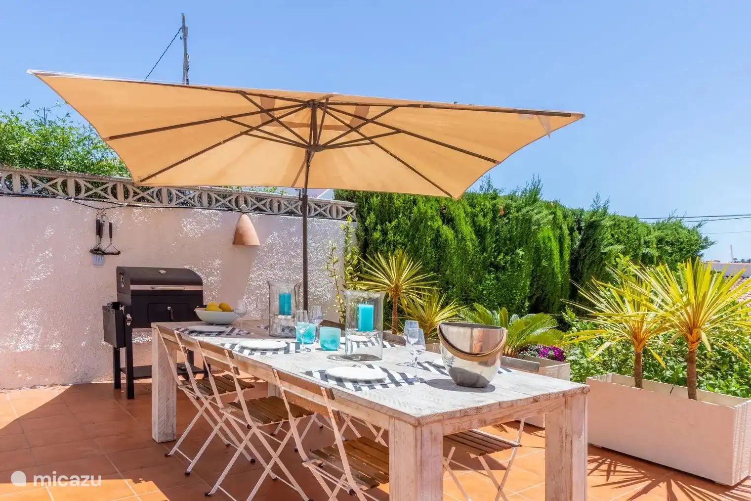 Terraza con barbacoa