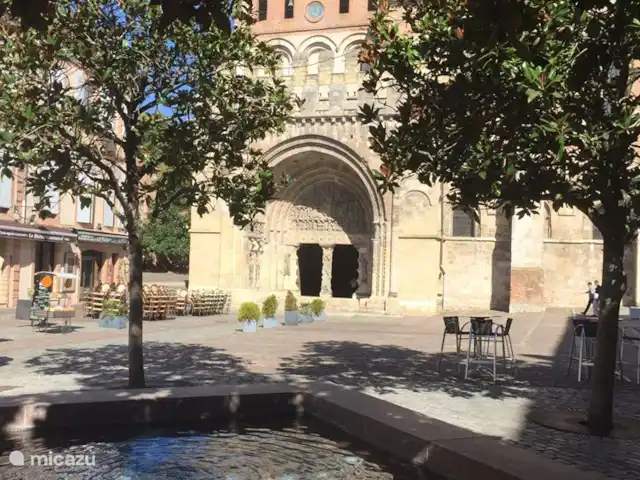 Location de Vacances France, Tarn-et-Garonne, Vigueron, studio - Escude Fleuri Cathédrale du patrimoine mondial de Moissac