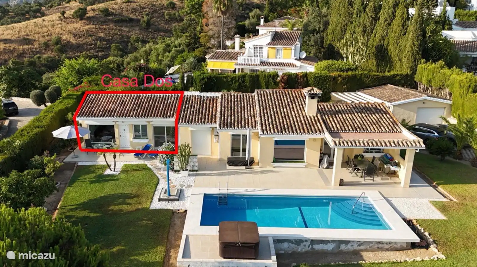 Casa Dos vanuit de lucht (in het rood omlijnd)