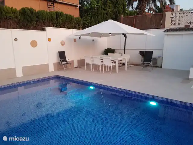 Corte Del Sol 2 huren in Spanje, Costa Blanca, Torrevieja - vakantiehuis Bungalow voor 4 personen met ruim zwembad, zonneterras en ligweide.